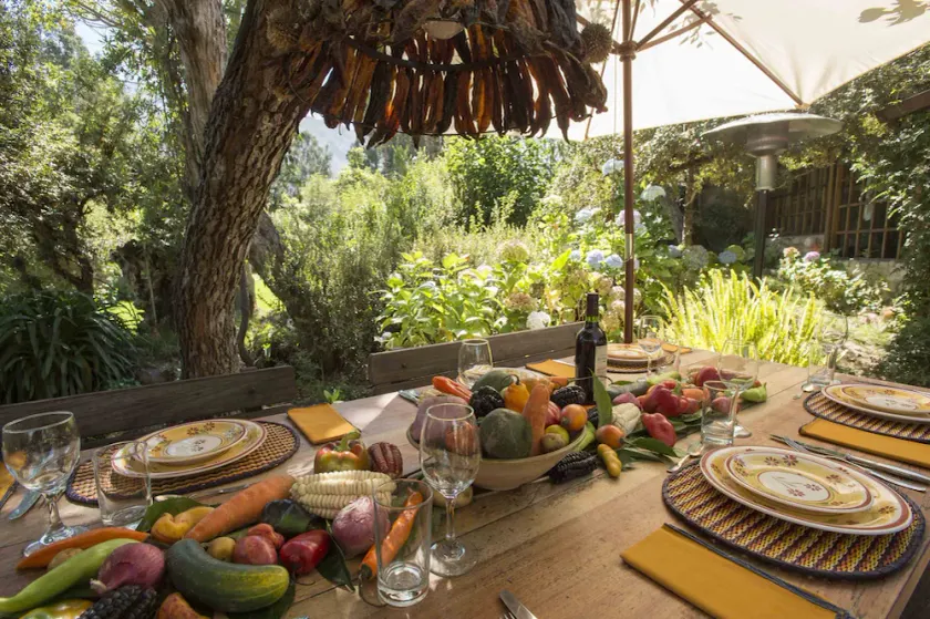 Perayoc Art & Luxury Bungalows - Image 1