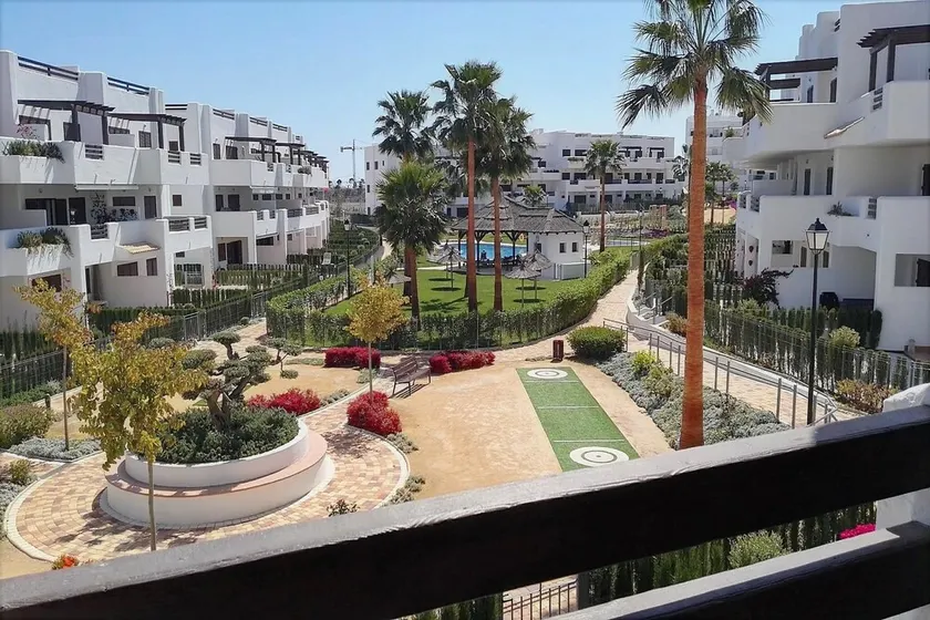 Casa Reloj apartamento con terraza y piscina comunitaria - Image 1