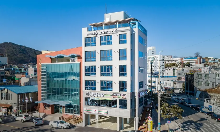 Yeosu Yeosuya Hostel Pension - Image 1