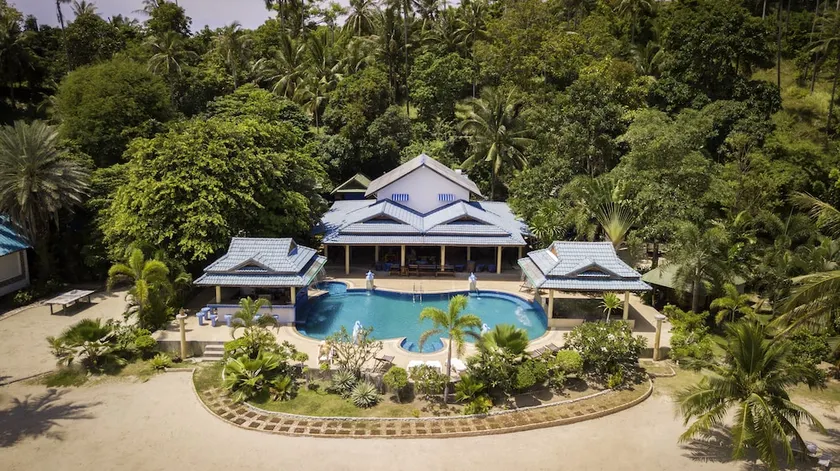 Haad Tian Beach Resort - Image 1