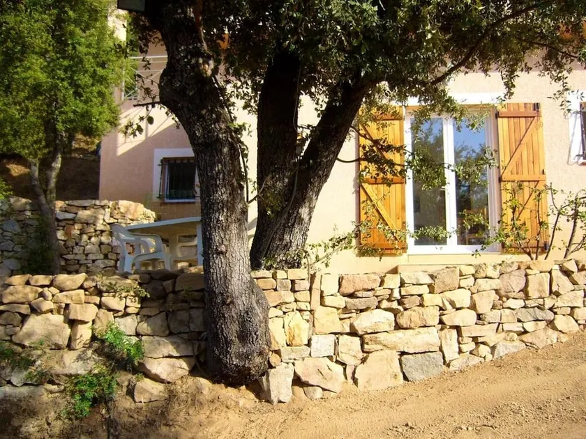 House With one Bedroom in Alata, With Wonderful sea View, Furnished Garden and Wifi - 8 km From the Beach - Image 1