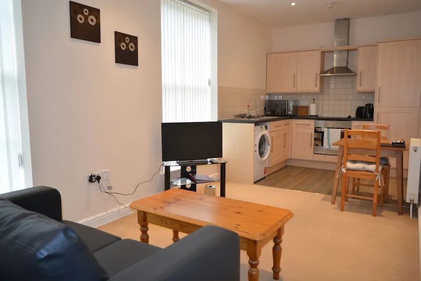 Newbury Serviced Apartments - Image 1