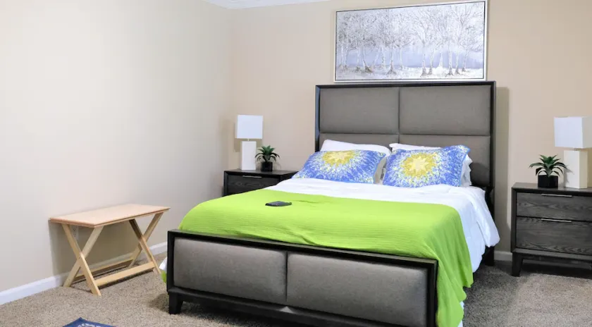 3Bdrm 2.5Bath 5Beds - Near Downtown - Image 1