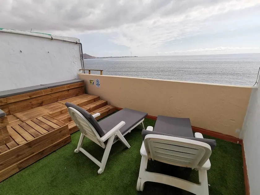 Bed and Breakfast by the Sea - Image 1