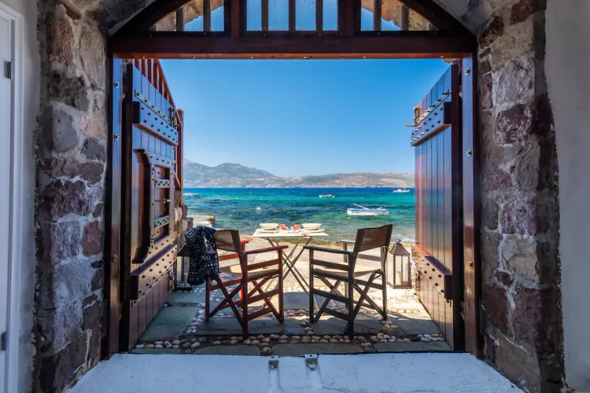Neosikos Amazing Beach House In Milos Island - Image 1
