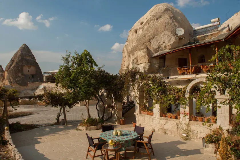 Garden Cave Hotel - Image 1