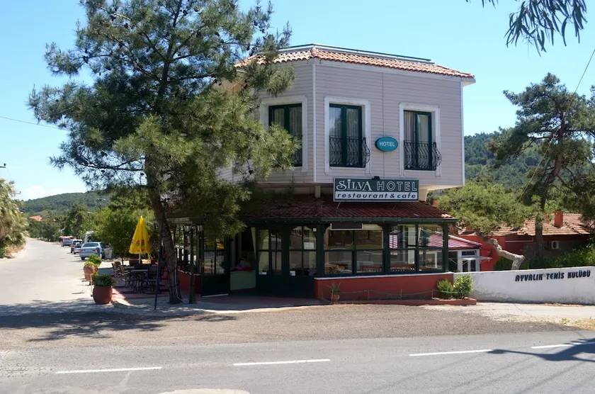Silva Hotel - Image 1