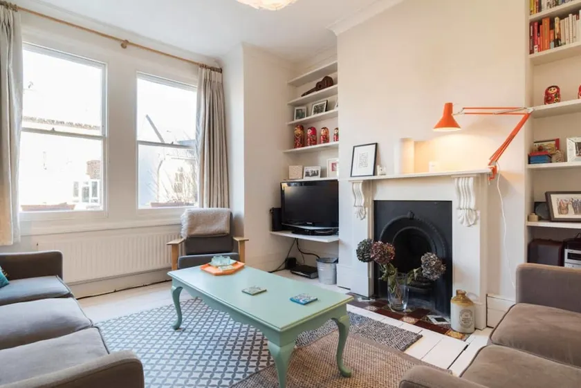 [MC] Stunning 2BR Dalston Period Flat - Image 1