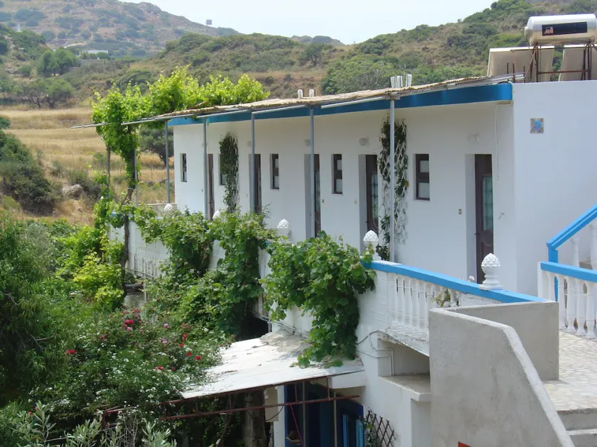Calypso Apartments - Image 1