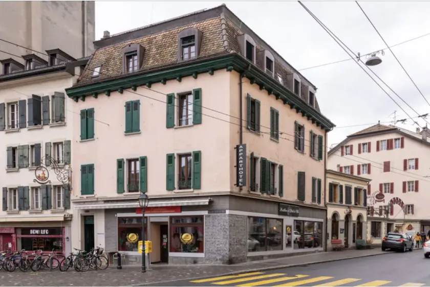 Hostellelerie de l'hôtel de ville - Image 1