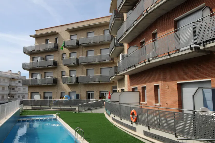 Apartamentos Espronceda - Image 1