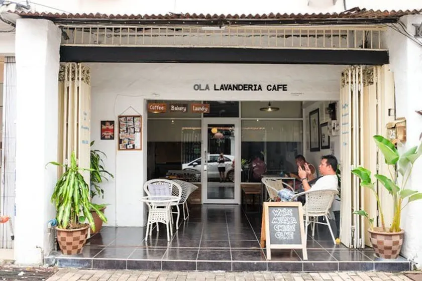 Ola Lavanderia Cafe - Image 1