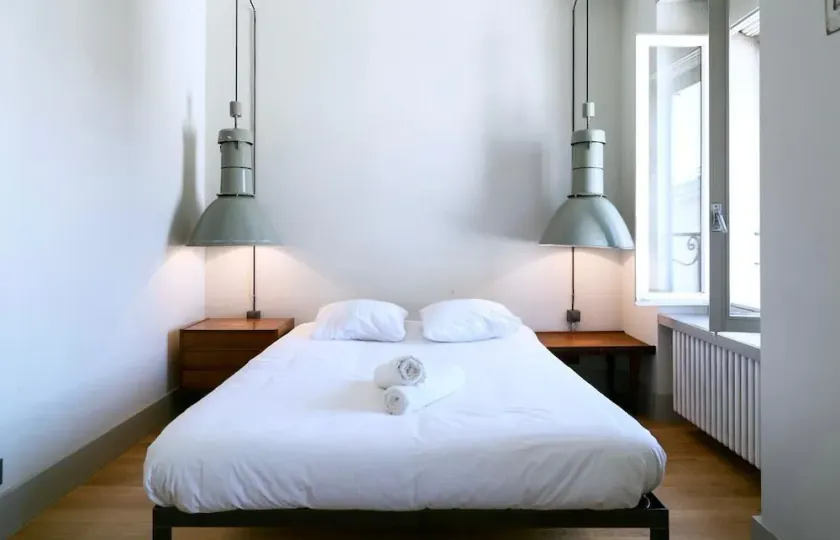 Domino Luxury Residence in City Center - Image 1
