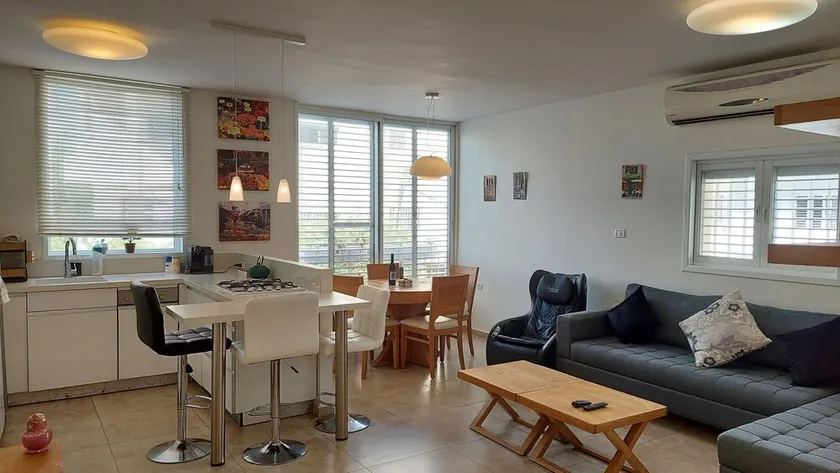 Comfortable Apartment - Image 1