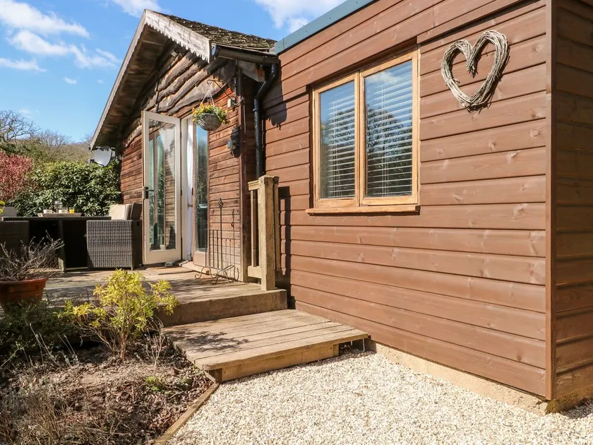 Woodmancote Lodge - Image 1