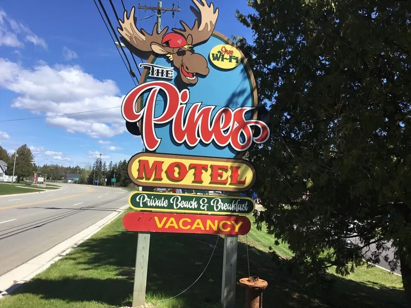 Pines Motel - Image 1