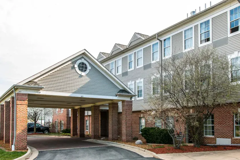 Comfort Inn & Village Conference Center Chelsea - Image 1