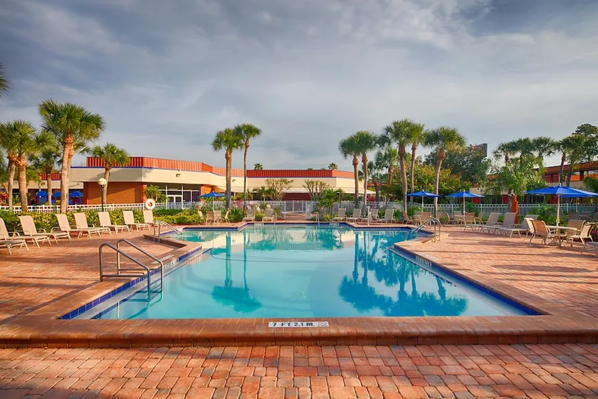 Maingate Kissimmee Hotel - Image 1