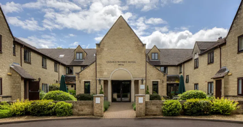 Witney - Image 1