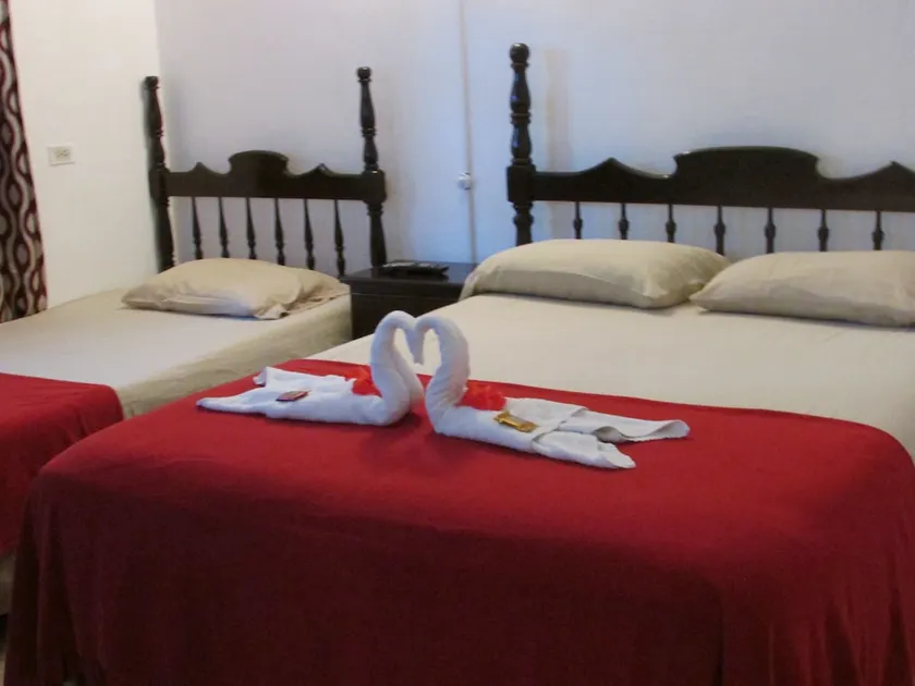 Ocean Wave Villa - Image 1