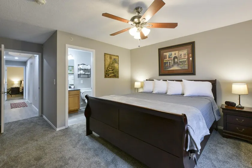 Tranquil Two - This is 2 CONDO's next to each other - Share the patio - Pool! - Image 1