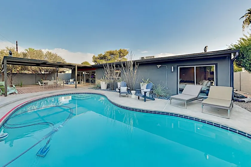 Parkcrest W/ Pool & Firepit - Near Old Town! 4 Bedroom Home - Image 1