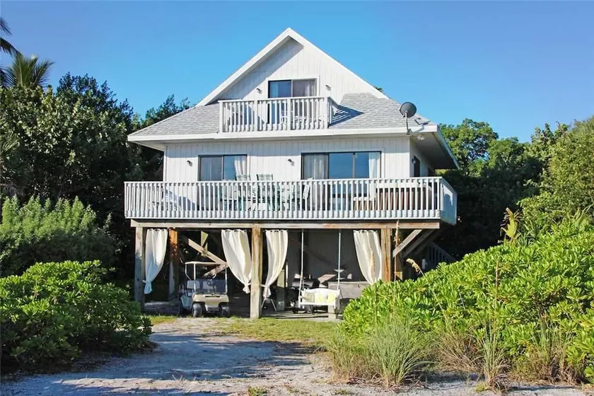 Dolphin Cottage - Image 1
