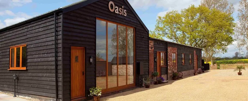 Oasis Barn Holidays - Image 1