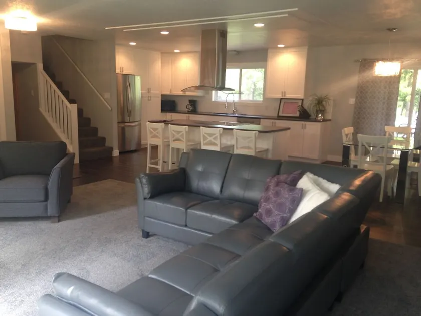 River Rock Guesthouse - Image 1