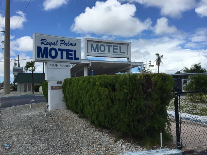 Royal Palms Motel - Image 1