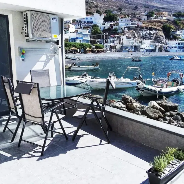 Sunrise Luxury Seaside Apartment - Image 1