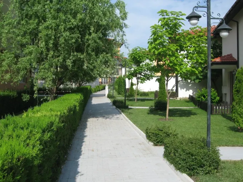 Apartcomplex Chateau Aheloy - Image 1