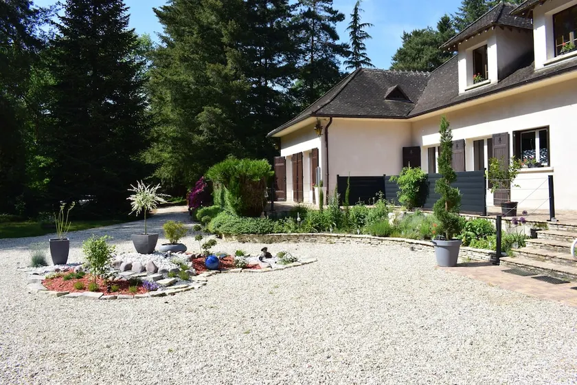 Les Genebruyeres - Image 1
