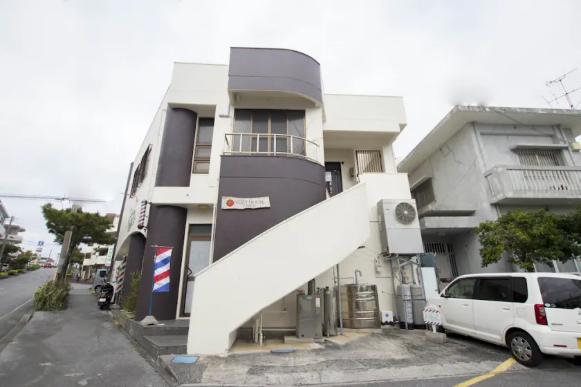 Cozy House In Urasoe - Image 1
