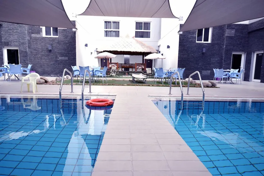 Leaders Plaza Apartments - Image 1