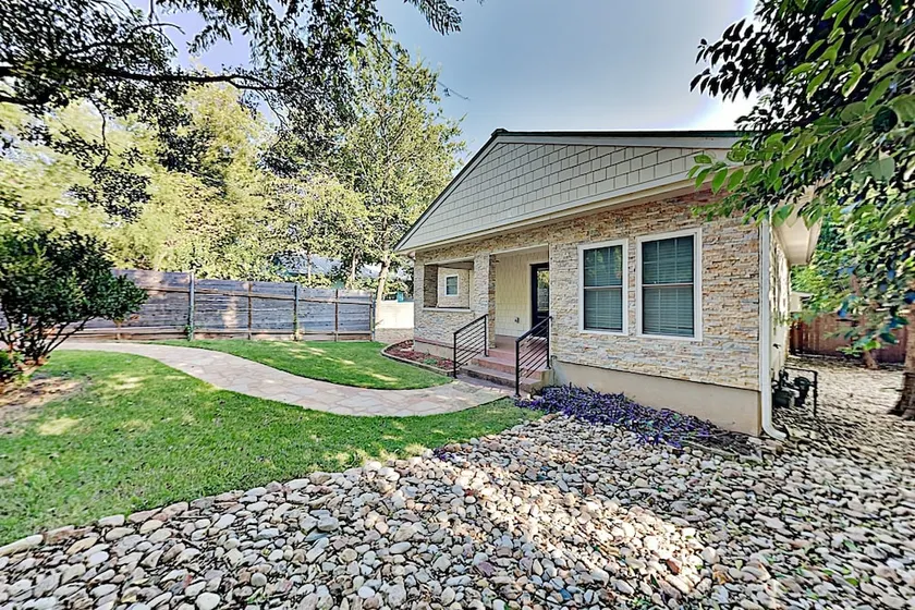 Charming East Austin 1br 1 Bedroom Home - Image 1