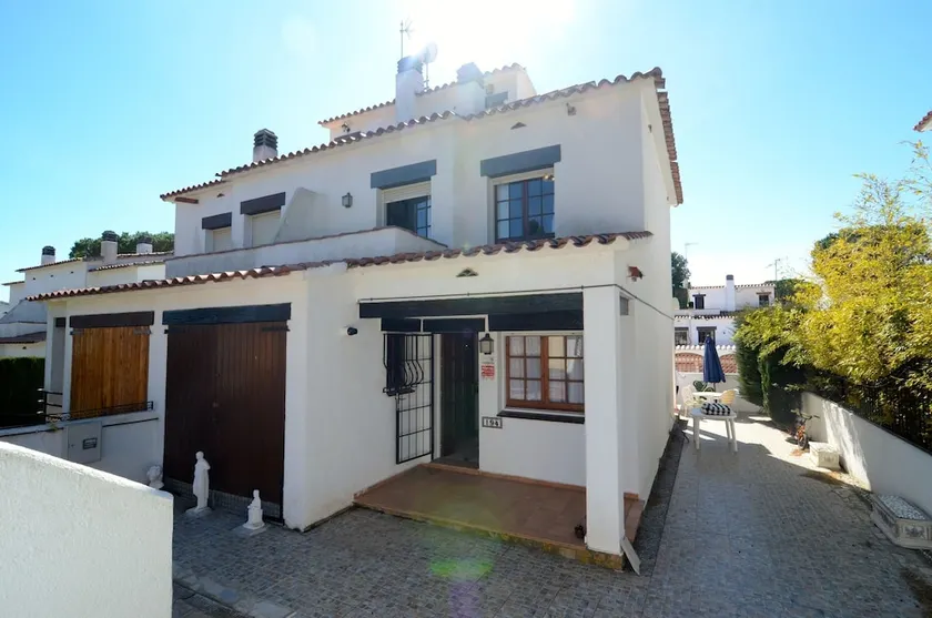 Avinguda Montgo - Image 1