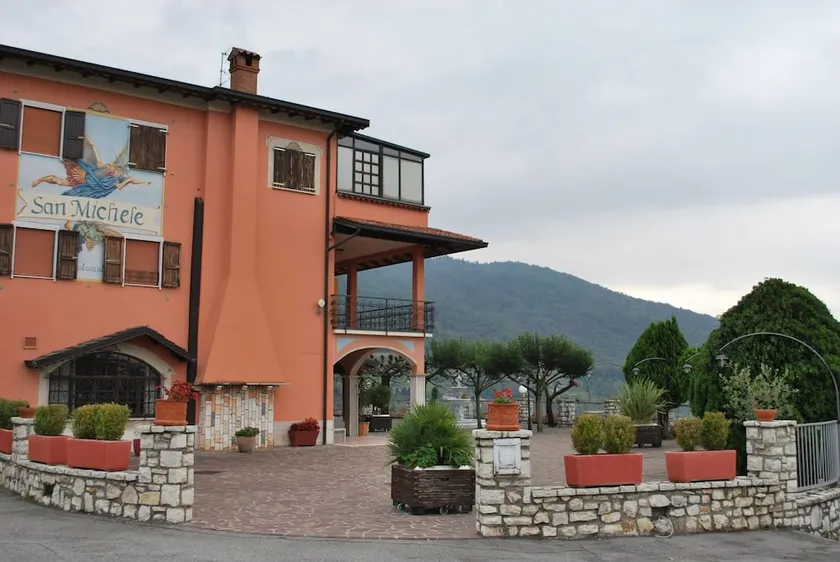Ristorante Albergo San Michele - Image 1