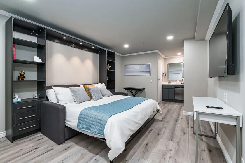 OMEO SUITES - Image 1