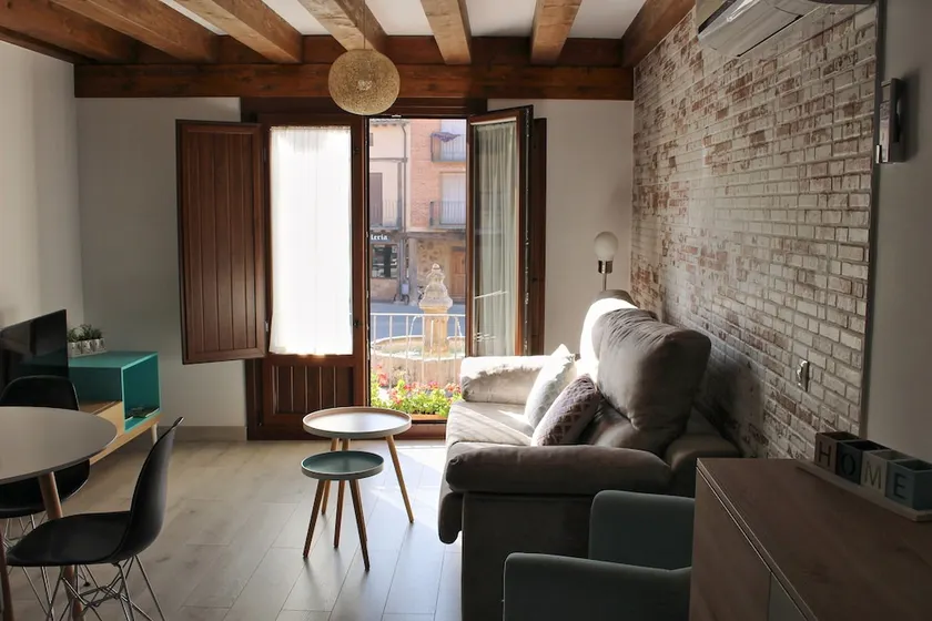 Apartamentos La Alborada Medieval - Image 1
