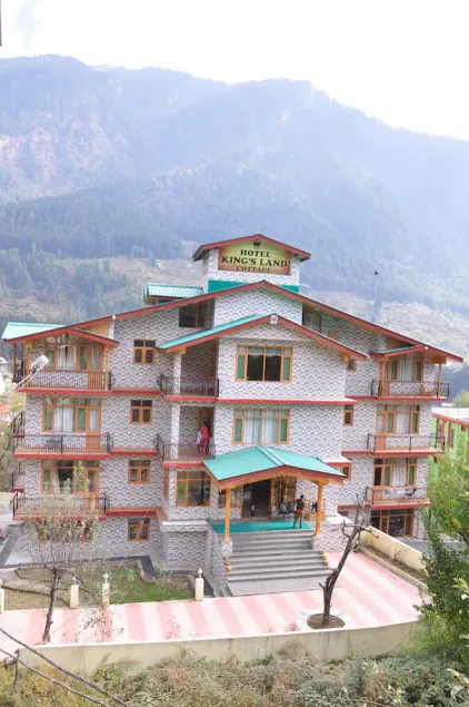 Kings Land Hotel - Image 1