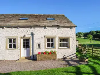 The Nook Bank Newton - Image 1