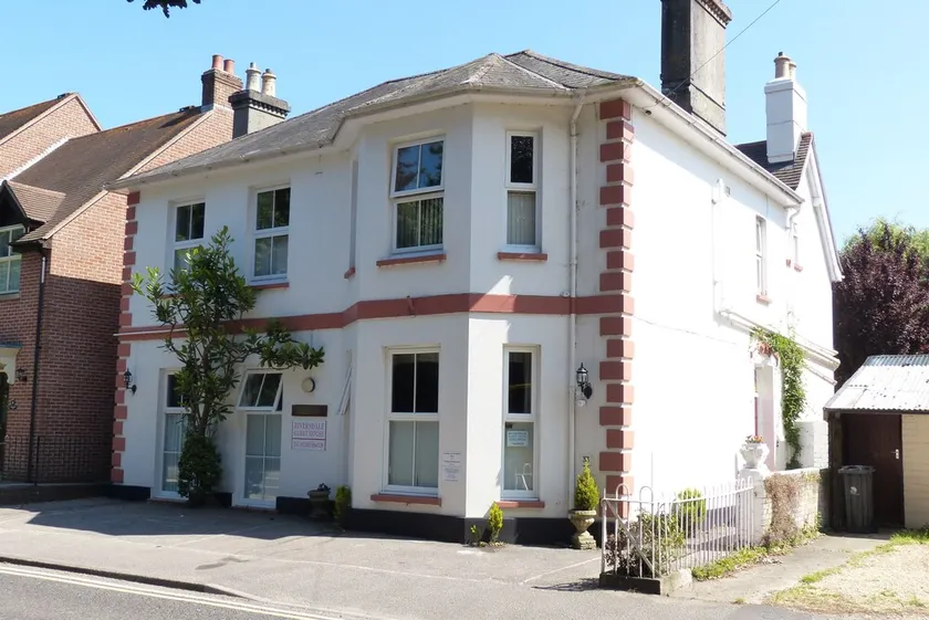 Riversdale Guest House - Image 1
