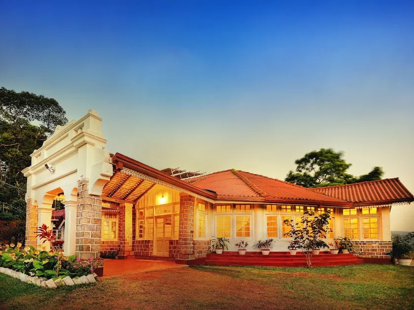 Kandy Hill Bungalow - Image 1