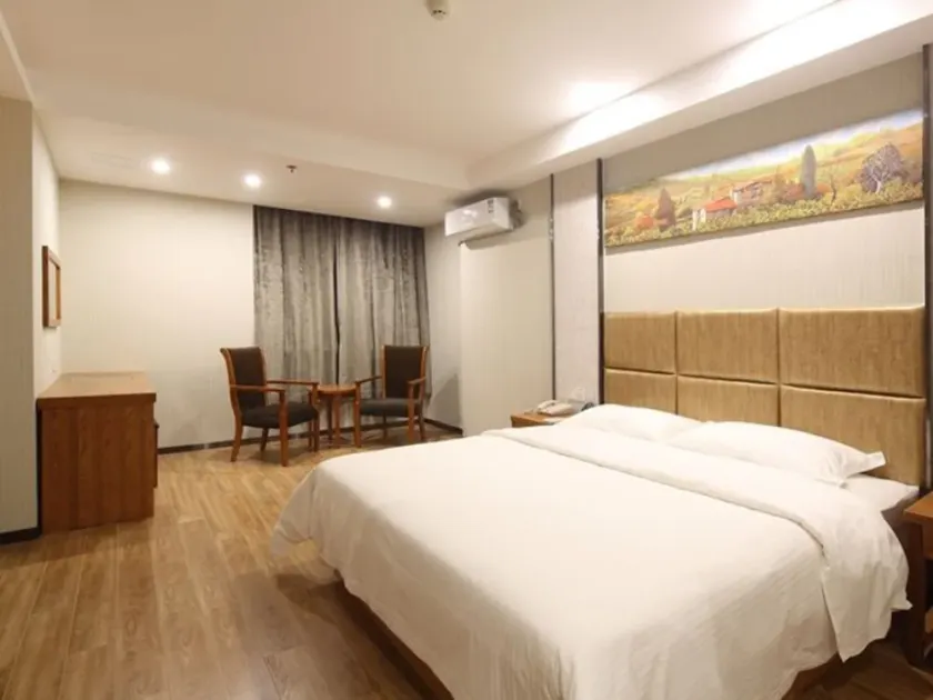 Greentree Inn Yancheng Yandu Bus Station Middle Daqing Road Express Hotel - Image 1
