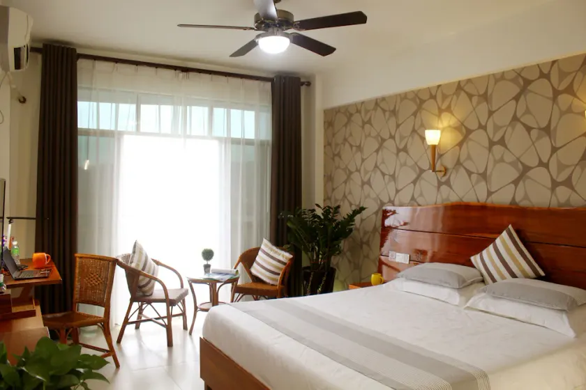 Sunny Sanya Destination Hotel Haitang - Image 1
