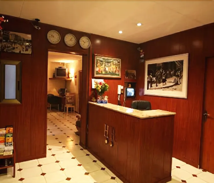 Hostal Residència Rembrandt - Image 1