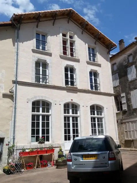 The Merchants House - Image 1