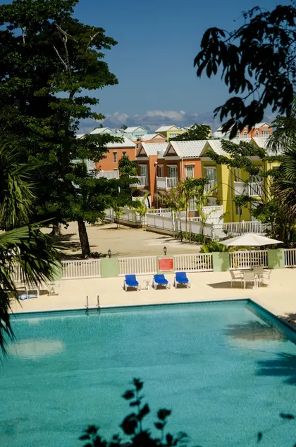 Tropics at Little Bay Country Club - Image 1
