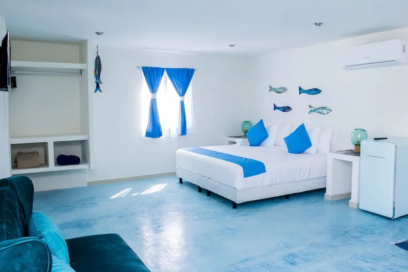 Tres Mentiras Boutique Rooms - Image 1